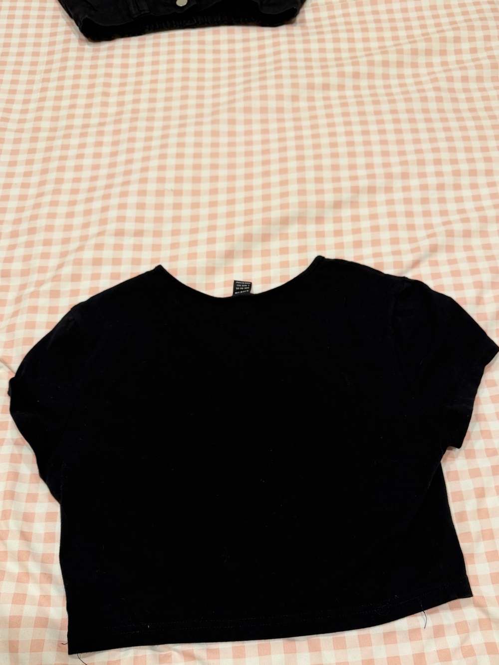Black Rhinestone Butterfly Cropped Tee - Picture 2 of 3
